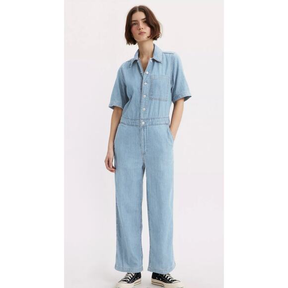 Levi's Short Sleeve Heritage Jumpsuit Straight Leg Relaxed Short Sleeve Womens S - Picture 1 of 11